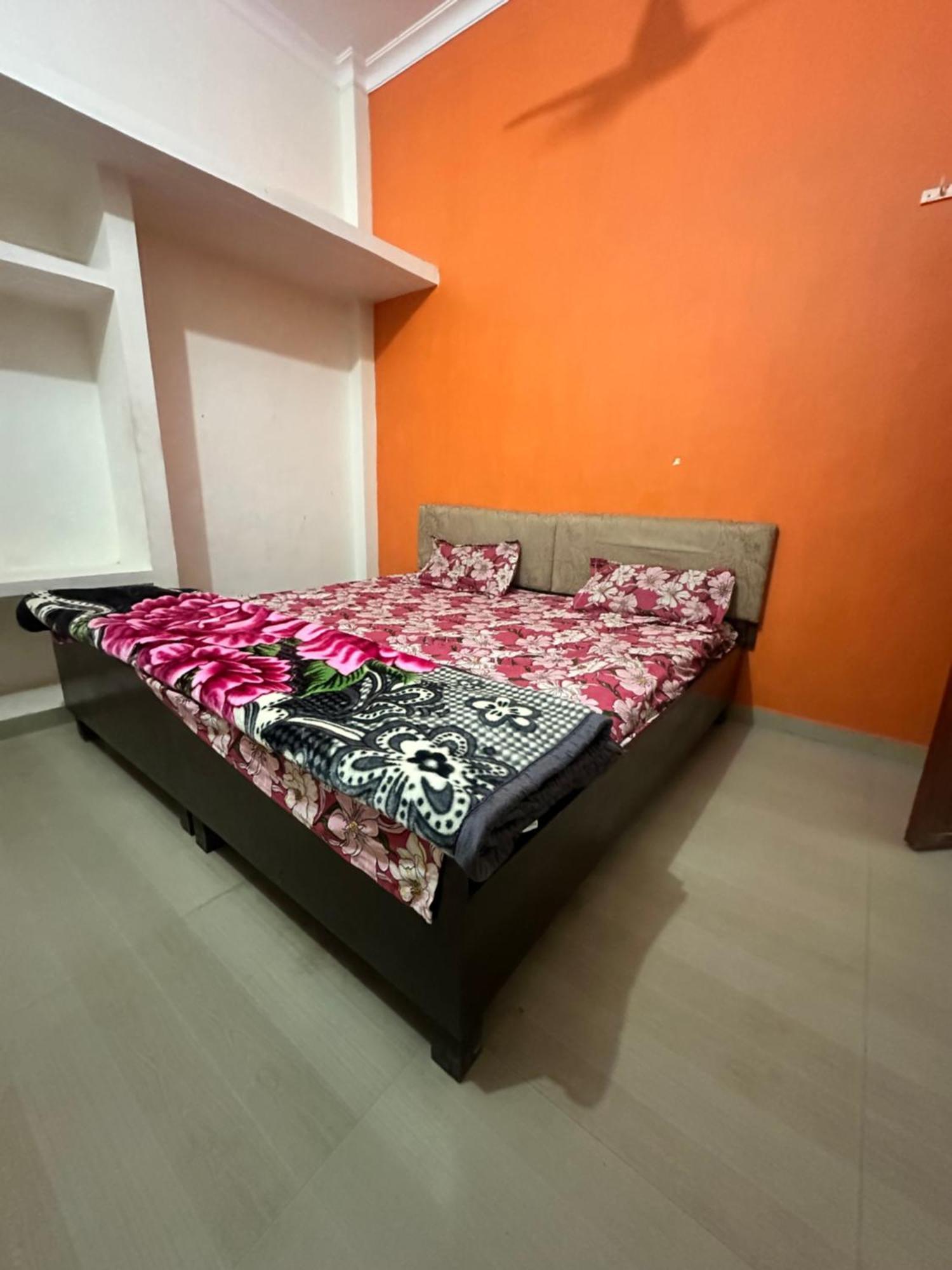 Khatu Shyam Guest House Ayodhya エクステリア 写真