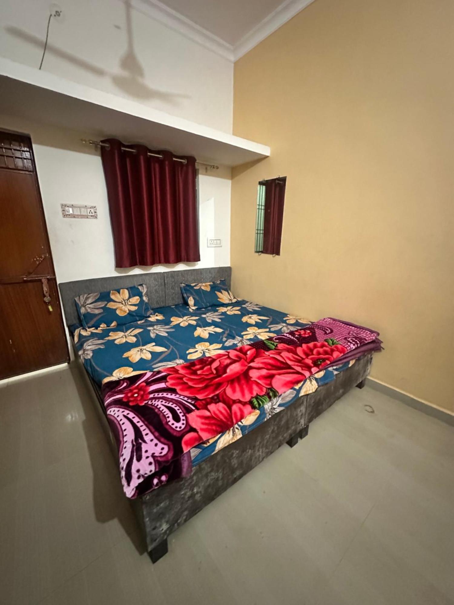 Khatu Shyam Guest House Ayodhya エクステリア 写真